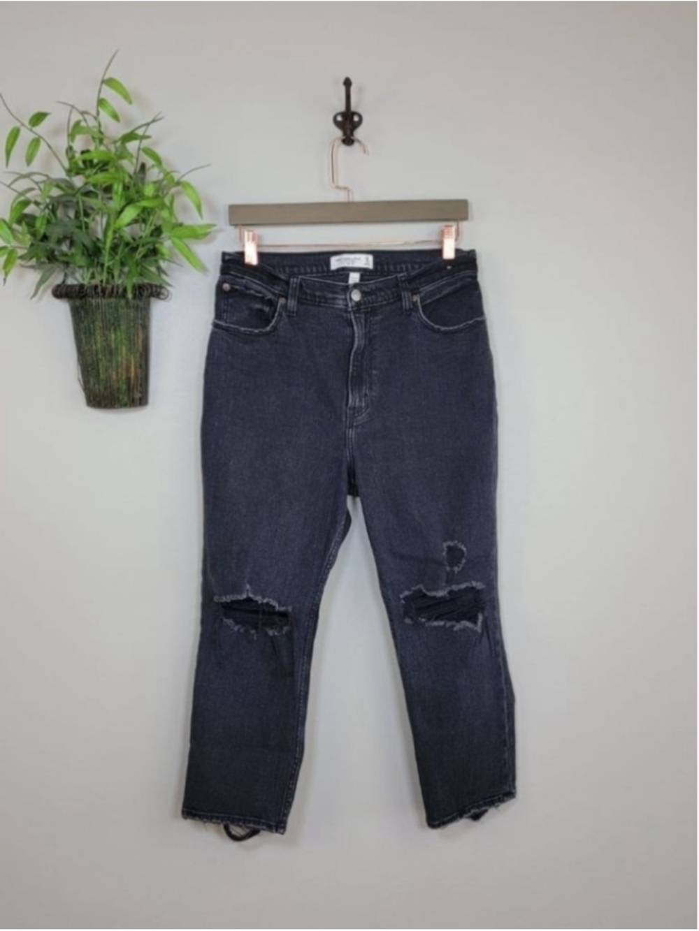 AF 8 Abercrombie & Fitch Ankle Straight Leg Jeans Ultra High Rise Ripped Black